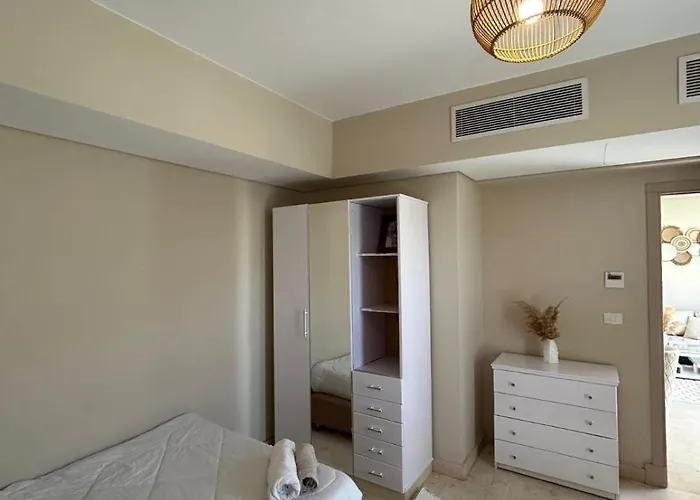 Mangroovy 2 Bedrooms With Access Apartment